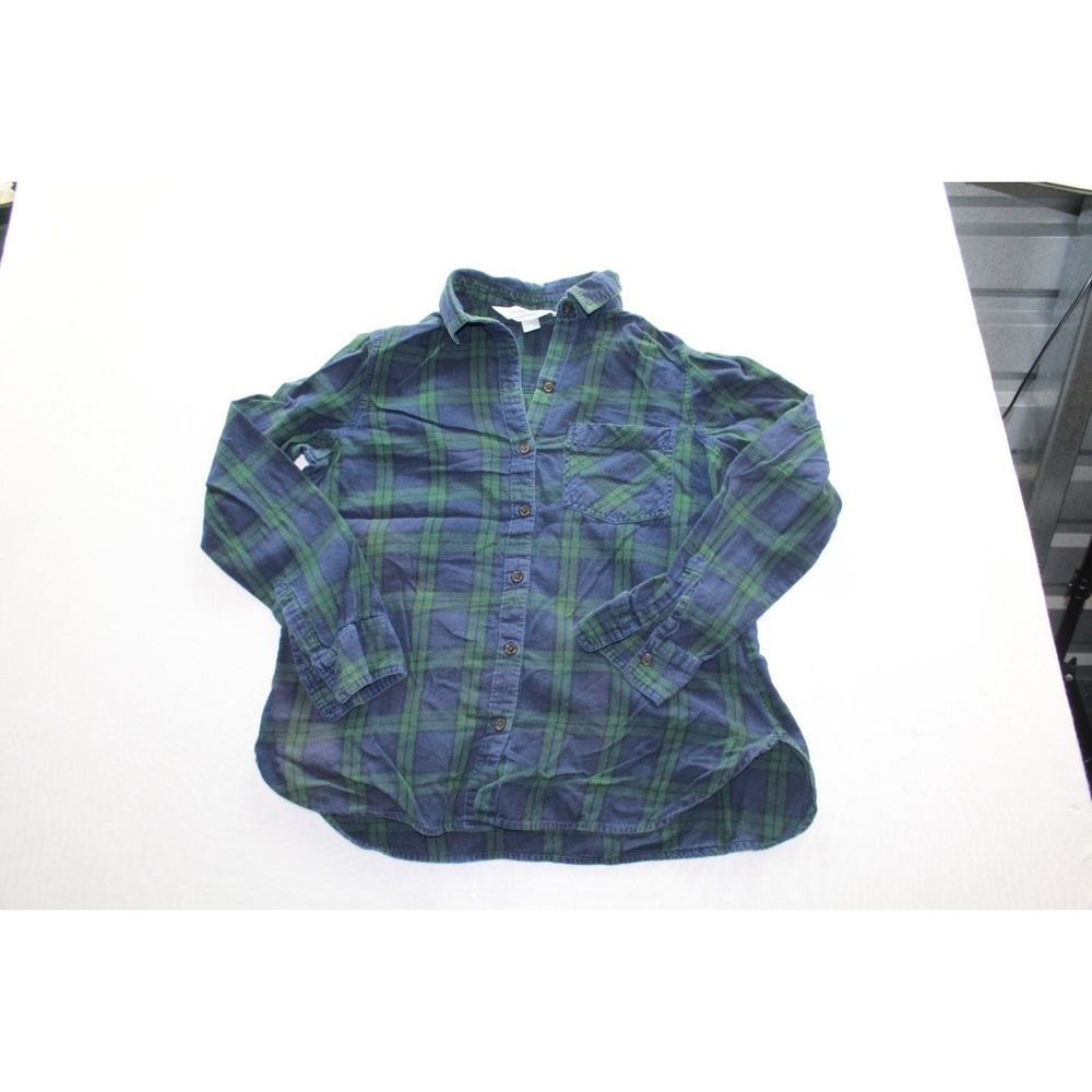 The Classic Womens Medium Navy Green Plaid Button Up Long Sleeve Shirt sleeves